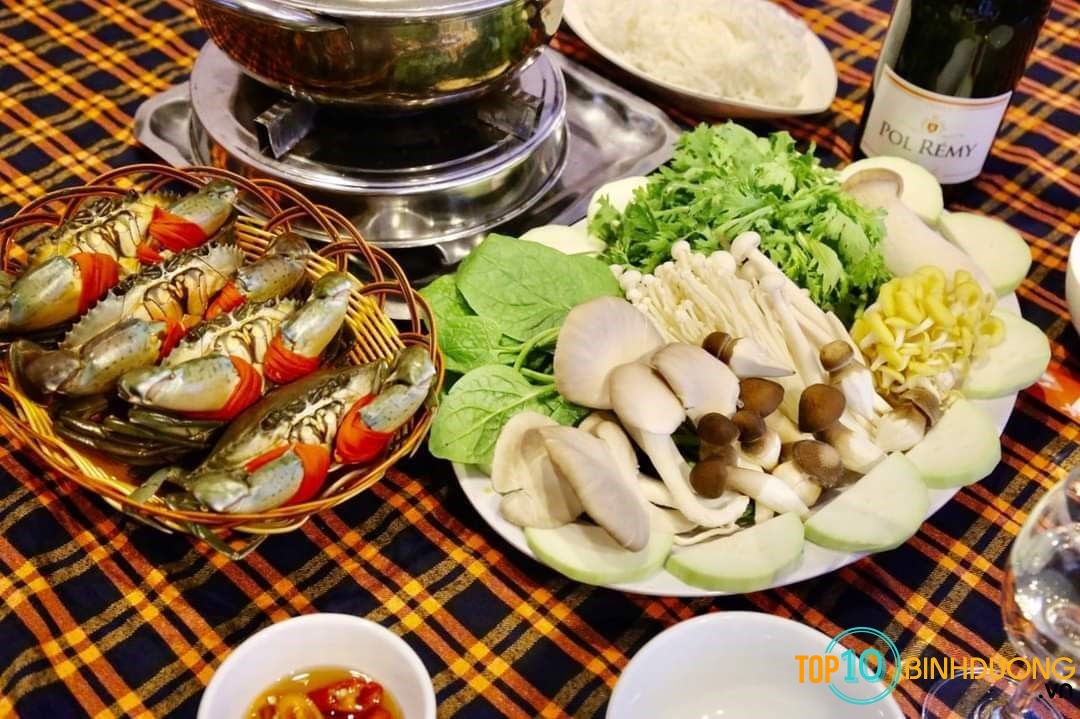 lẩu nấm canh cua trinh nữ