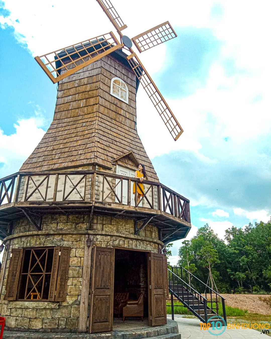 Phim trường The Windmill - Cối Xay Gió 